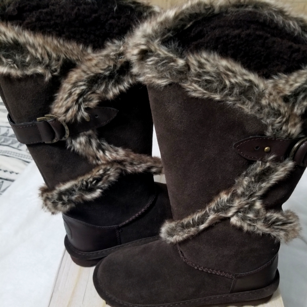 Women's Bearpaw boots